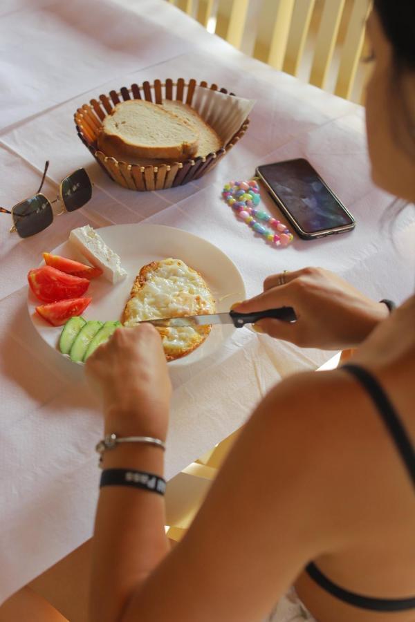 Hotel Natali Dhërmi Dış mekan fotoğraf